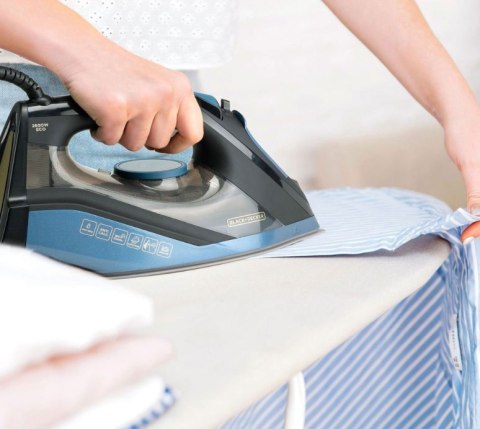 Żelazko parowe Black+Decker BXIR2801E 2800W | uderzenie pary 180 g/min | dług.przewodu 1,96m